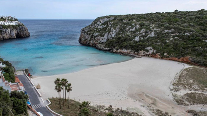 Балеарските острови няма да карат туристите да правят слънчеви бани